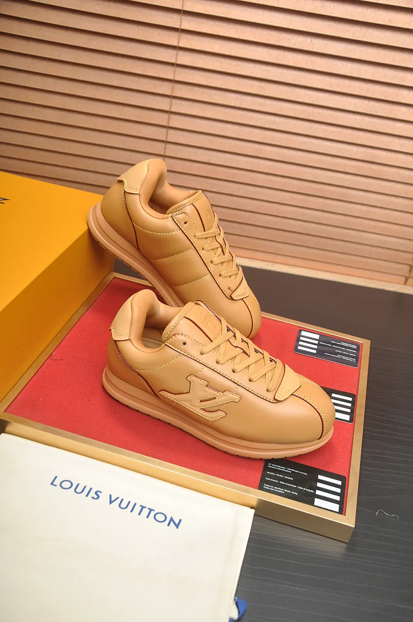 Men's men's shoes 💰700💶[LOUIS VUITTON] new original order 🍀LV Louis Vuitton * - top version of LV classic trendy shoes! Made of imported original fabrics, mesh lining, and original wear-resistant rubber foam outsole! High quality products! Size (female 35-40)
